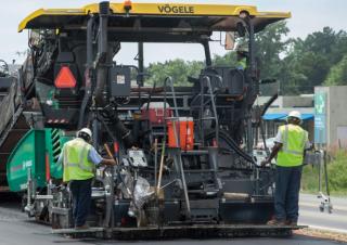 Extendedoras asfálticas sobre orugas Vögele Super 2000-3