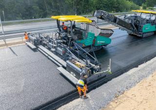Extendedoras asfálticas sobre orugas Vögele Super 2100-5i