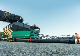 Extendedoras asfálticas sobre orugas Vögele Super 3000-3i