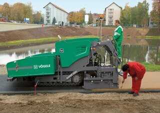 Extendedoras asfálticas sobre orugas Vögele Super 700i