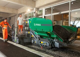 Extendedoras asfálticas sobre orugas Vögele Super 800i