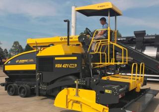Extendedoras asfálticas sobre orugas Bomag VDA 421 MAX