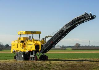 Extendedoras asfálticas sobre orugas Bomag BM 1200/30