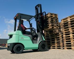Carretillas elevadoras de gas Mitsubishi FG20CN
