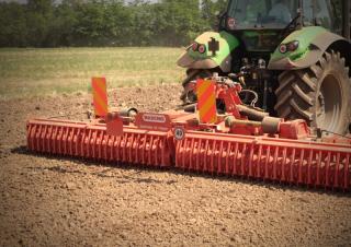 Gradas rotantes Maschio Aquila 6000