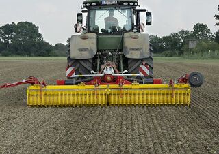 Gradas rotantes Pöttinger Lion 503 C