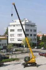 Grúas móviles - Pluma telescópica Sennebogen 613 M