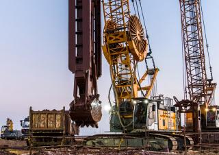 Grúas sobre orugas - Pluma de celosía Liebherr HS 8100.1 