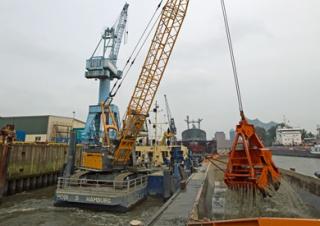 Grúas sobre orugas - Pluma de celosía Liebherr HS 8100