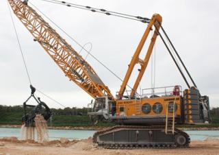 Grúas sobre orugas - Pluma de celosía Liebherr HS 8300