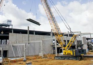 Grúas sobre orugas - Pluma de celosía Liebherr LR 1130