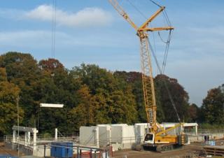 Grúas sobre orugas - Pluma de celosía Liebherr LR 1130