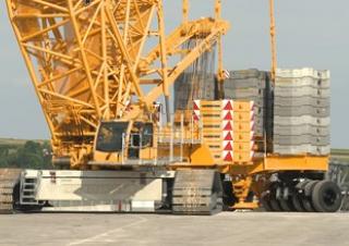 Grúas sobre orugas - Pluma de celosía Liebherr LR 1500