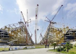 Grúas sobre orugas - Pluma de celosía Liebherr LR 1600/2