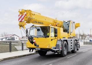 Grúas todo terreno Liebherr LTM 1040-2.1 