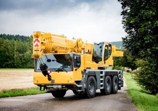 Grúas todo terreno Liebherr LTM 1055-3.2 