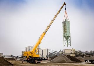 Grúas todo terreno Liebherr LTM 1090-4.2 