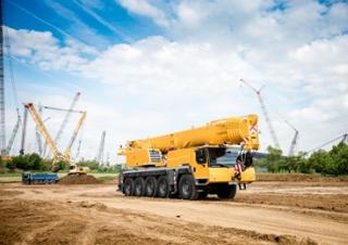Grúas todo terreno Liebherr LTM 1100-5.2 