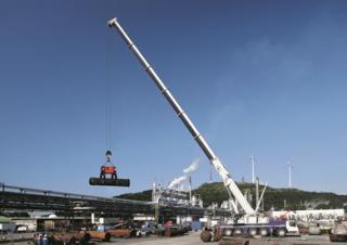 Grúas todo terreno Liebherr LTM 1200-5.1 