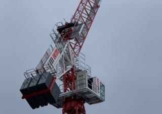 Grúas torre con pluma rotativa FM-Gru 2560 LK P12