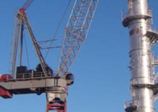 Grúas torre con pluma rotativa Favelle Favco TD133
