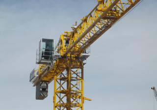 Grúas torre con rotación superior FM-Gru 2675 TLX P16