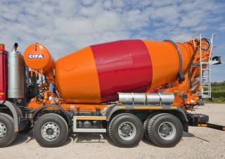 Autohormigoneras CIFA RY 1300