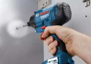 Herramientas eléctricas sin cable Impulsoras y llaves de impacto sin cable Bosch GDR 18V-160