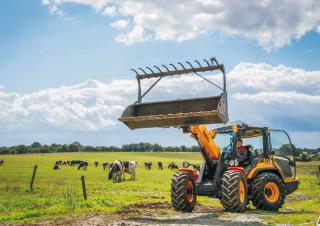 Mini cargador frontal Dieci Agri Pivot T70