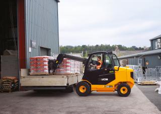 Manipuladoras telescópicas JCB TLT30D  