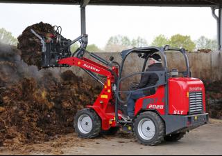 Mini cargador frontal Schäffer 2028 SLT 