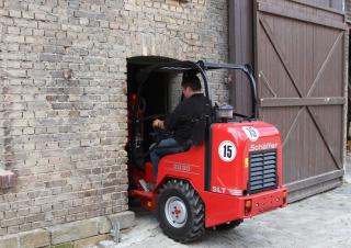 Mini cargador frontal Schäffer 2030 SLT