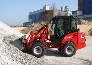 Mini cargador frontal Schäffer 2336