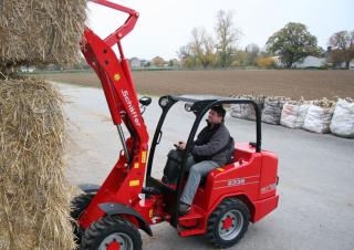 Mini cargador frontal Schäffer 2336 SLT