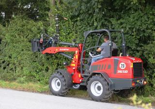 Mini cargador frontal Schäffer 3650 