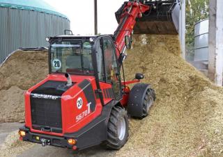 Mini cargador frontal Schäffer 5670 T