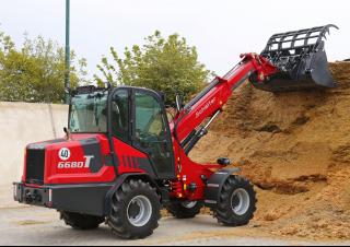 Mini cargador frontal Schäffer 6680 T-3