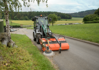 Mini cargador frontal Kramer KL12.5