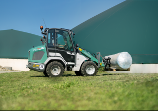 Mini cargador frontal Kramer KL14.5