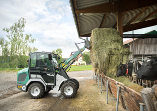 Mini cargador frontal Kramer KL14.5
