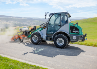 Mini cargador frontal Kramer KL36.8