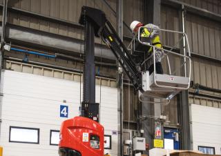 Plataformas telescópicas Plataformas verticales Manitou 100 VJR