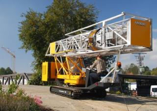 Plataformas elevadoras articuladas Plataformas articuladas de orugas Moog MBI 50-1/SR