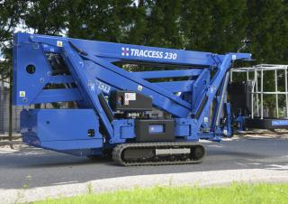 Plataformas elevadoras articuladas Plataformas articuladas de orugas CTE Traccess 230 E