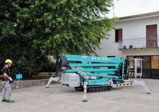 Plataformas elevadoras articuladas Plataformas articuladas de orugas Imer IM R 23 DA Lithium