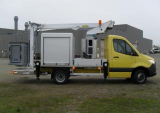 Plataformas elevadoras articuladas Plataformas elevadoras articuladas sobre camión Danilift P145V