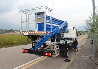 Plataformas elevadoras articuladas Plataformas elevadoras articuladas remolcables CTE ZED 20.3 HN