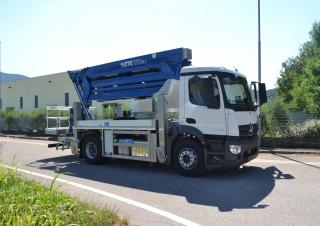Plataformas elevadoras articuladas Plataformas elevadoras articuladas remolcables CTE ZED 32 JHV