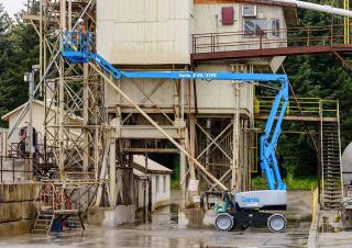 Plataformas elevadoras articuladas Plataformas articuladas de ruedas Genie Z-60 DC