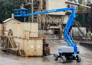 Plataformas elevadoras articuladas Plataformas articuladas de ruedas Genie Z-60 FE